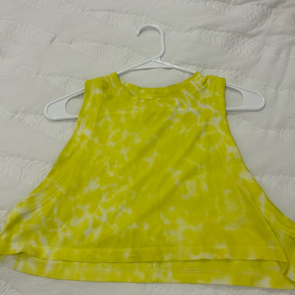 Lululemon muscle tank